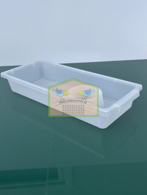 Rozmer boxu: 440x845x135mm Tera box sa používa na odchov hadov, jašteríc a iných plazov ako aj chov hmyzu a potravy pre teráriové zvieratá. Je taktiež ideálny na liahnutie mláďat teráriových zvierat. Box je vyrobený z tvrdeného vysokopevnostného plastu o hrubke 3mm a je zdravotne nezávadný pre zvieratá. Vďaka svojej hrúbke steny dobre akumuluje teplo a udržuje teplotnú stabilitu, Boxy sú vhodné aj pre vykurovacie fólie ktoré sú umiestnené pod ne.