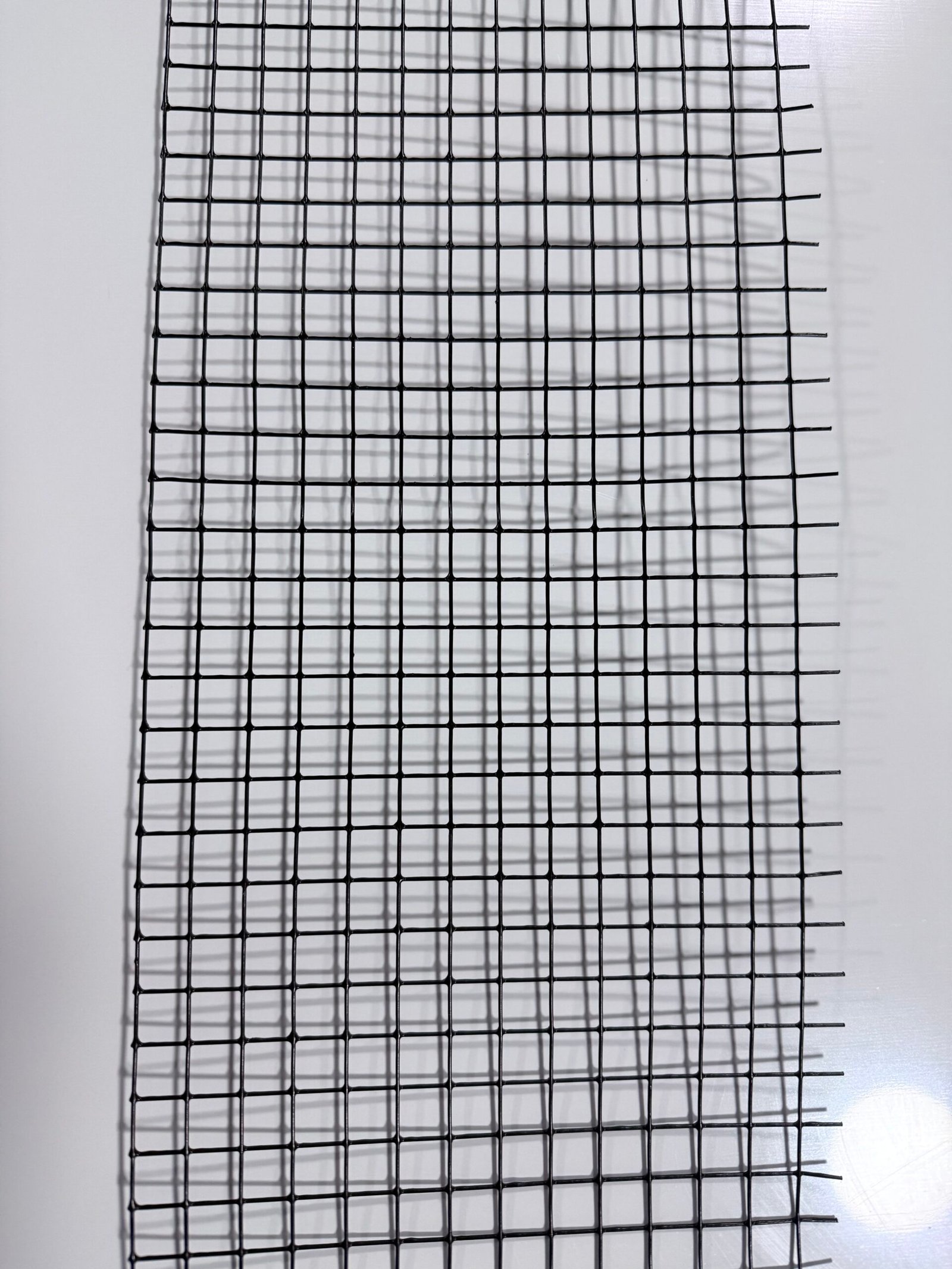 Esafort pletivo čierne 19x19x1,5mm (1m)